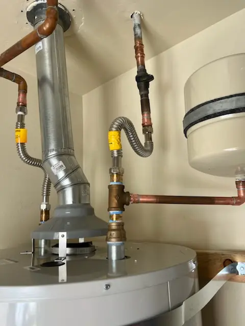Water heater installation and plumbing repair in Downtown Hemet